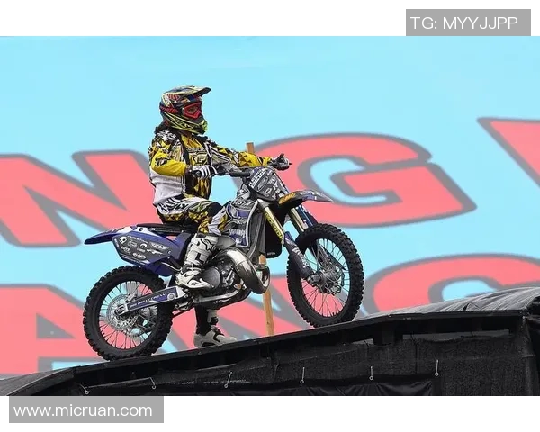 北京极限运动队在世界攀岩锦标赛中以69分稳居积分榜首位