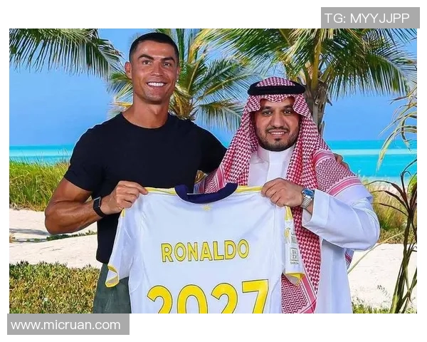 足球明星们在社交媒体上热议C罗的表现与影响力 足球明星们在社交媒体上热议C罗的表现与影响力