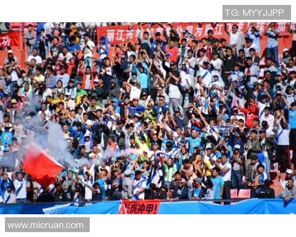 中国足球明星崛起之路：从草根到国际舞台的传奇故事